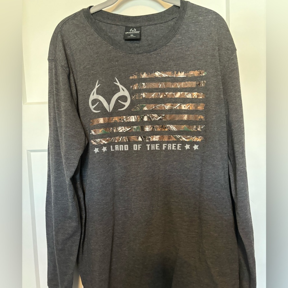 REALTREE "Land‎ of the Free" tee Men’s XL , Dark Grey